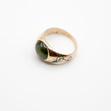 Load image into Gallery viewer, Green Sapphire and Oak Vine Signet Ring